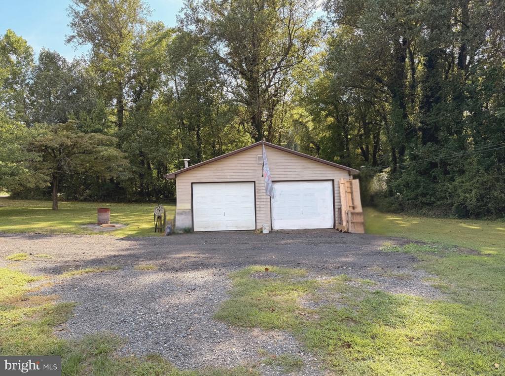 9050 PUMPKIN NECK ROAD
