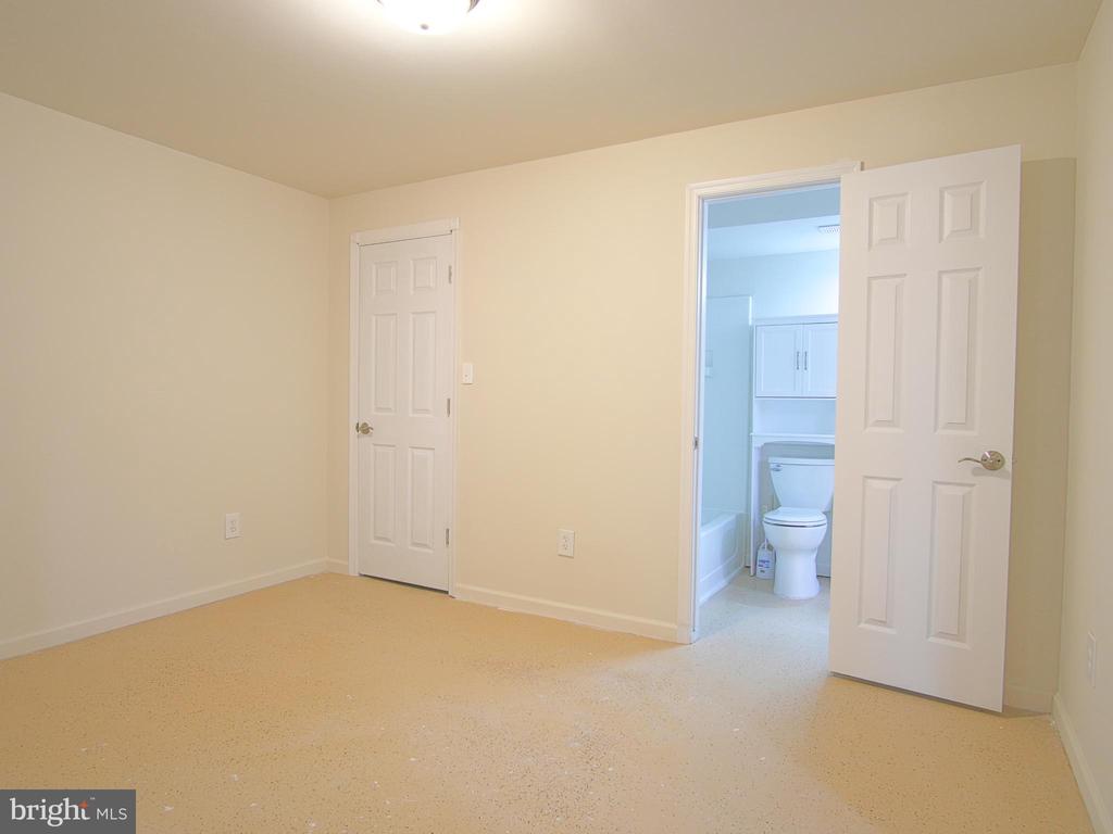 6249 HAWSER DRIVE