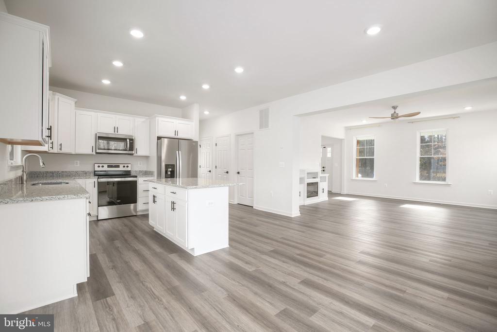8399 INDEPENDENCE CIRCLE