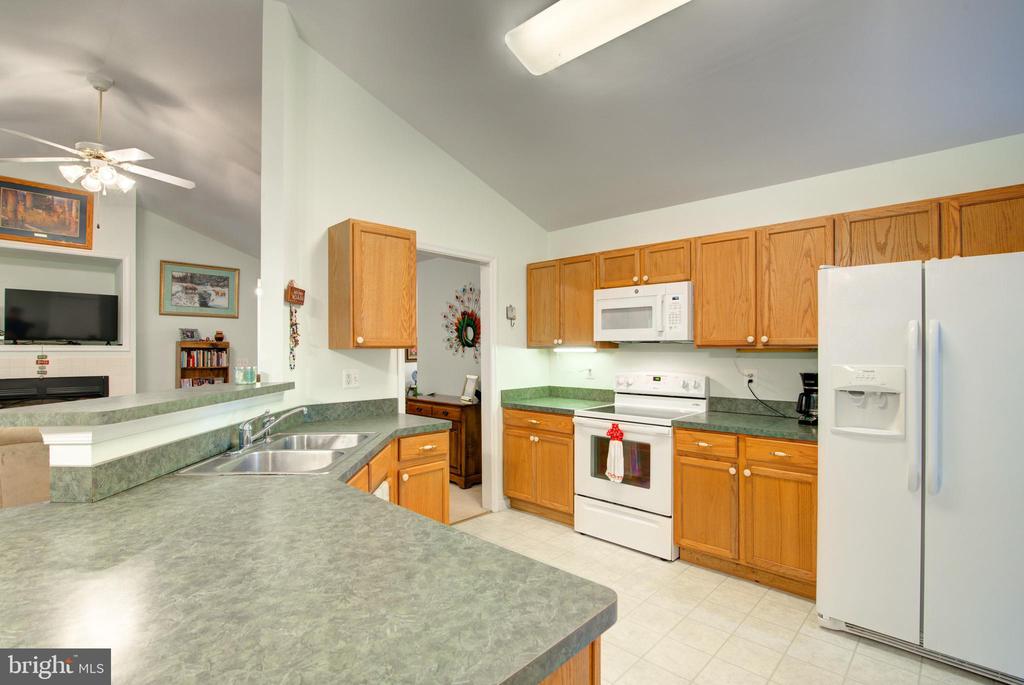 8256 REAGAN DRIVE