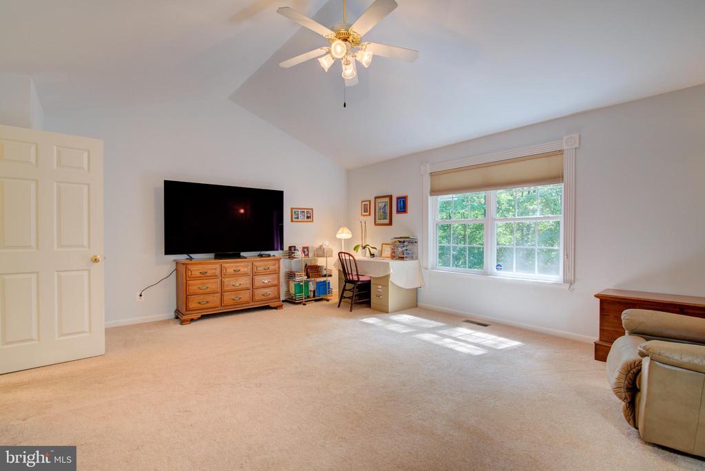 8256 REAGAN DRIVE