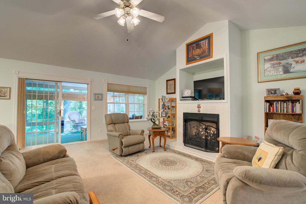 8256 REAGAN DRIVE