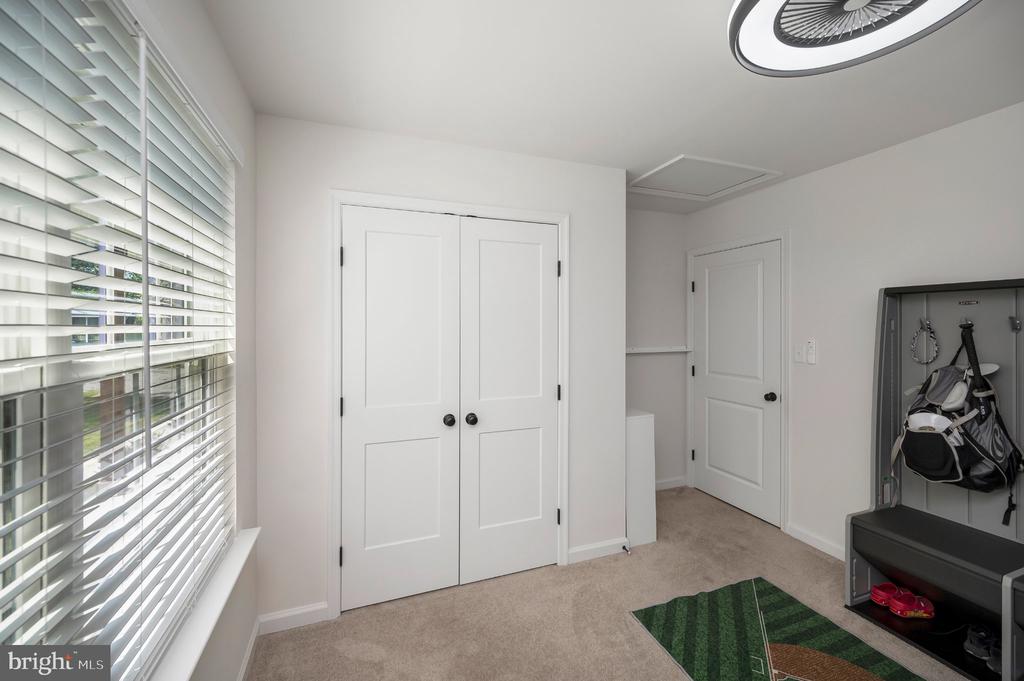 12137 RIDGE ROAD