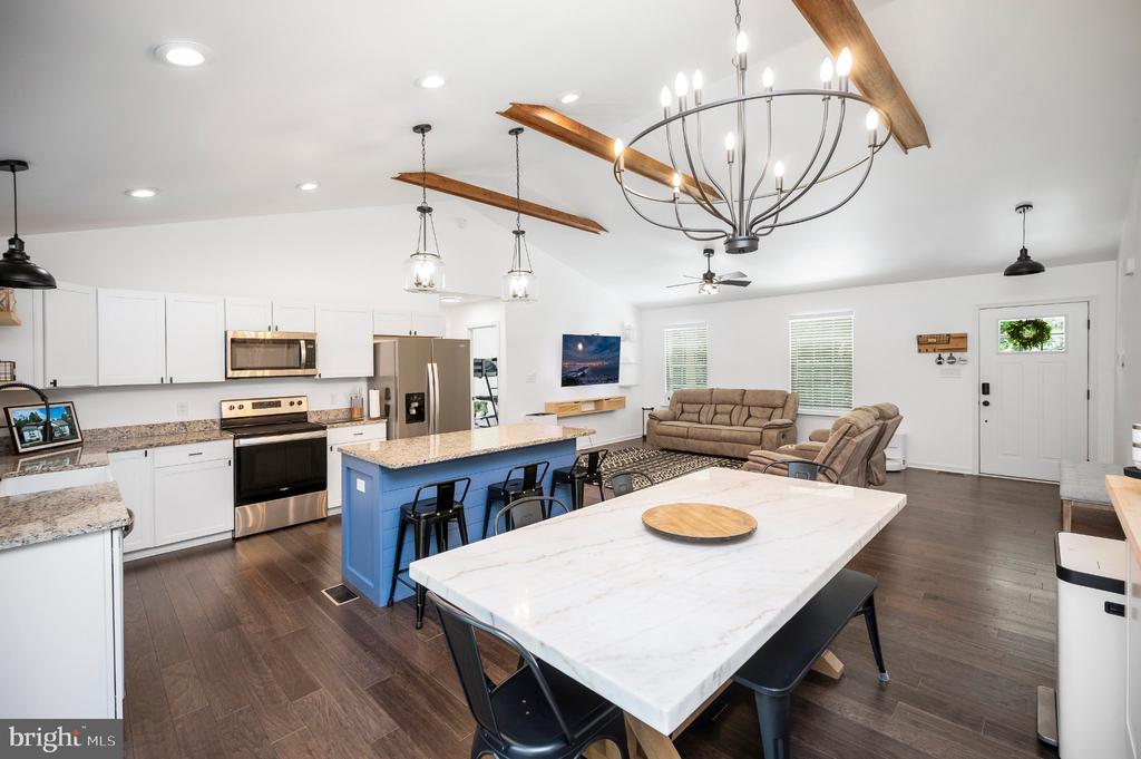 12137 RIDGE ROAD