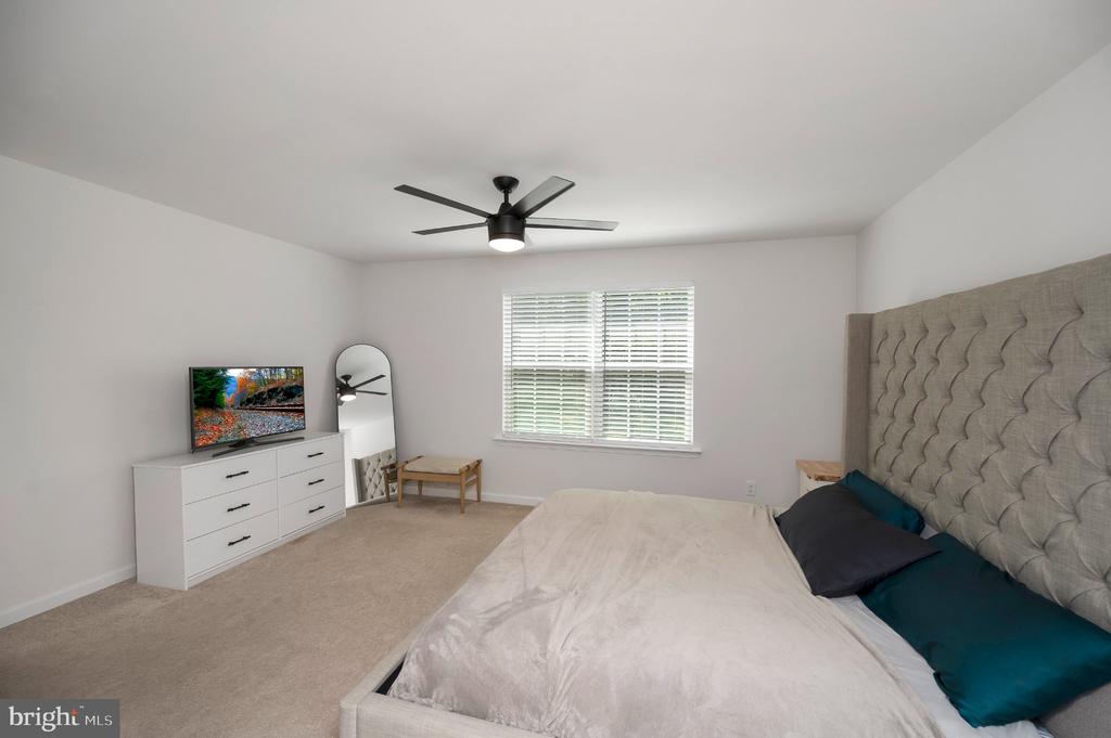 12137 RIDGE ROAD