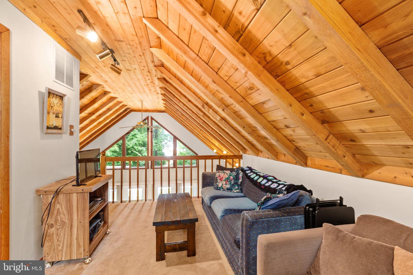 471 Mountain VIEW