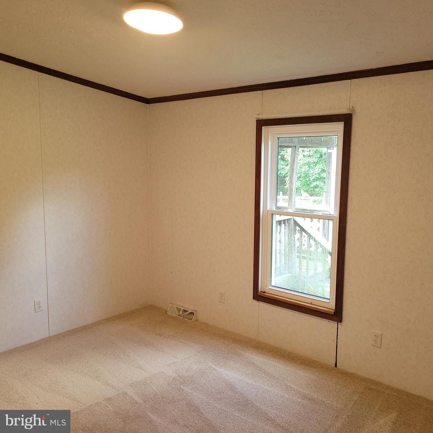 376 Mallory ROAD