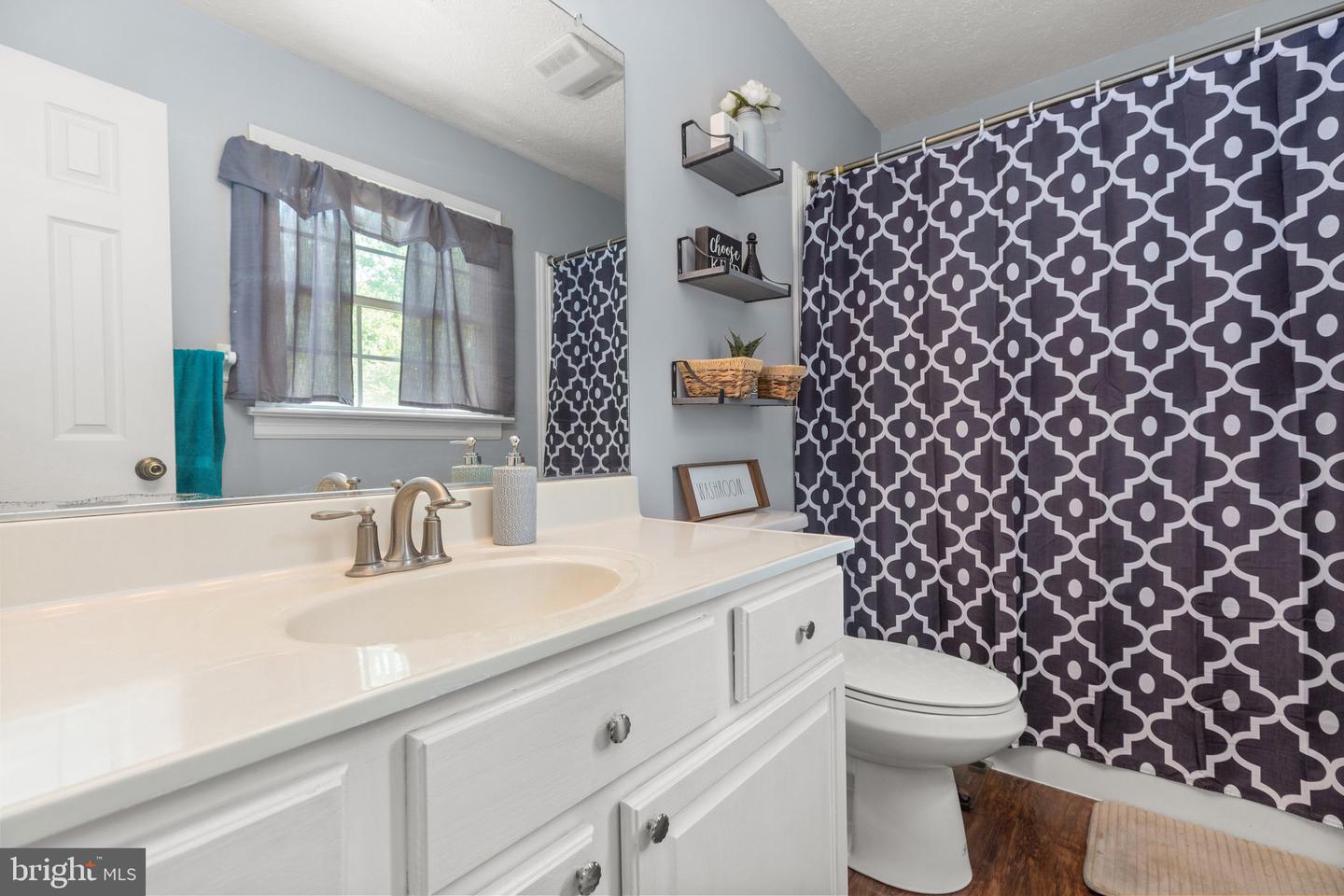 646 Louisa Farms LANE