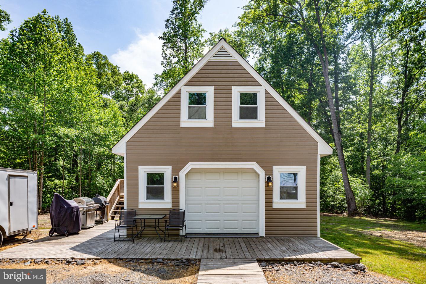 646 Louisa Farms LANE
