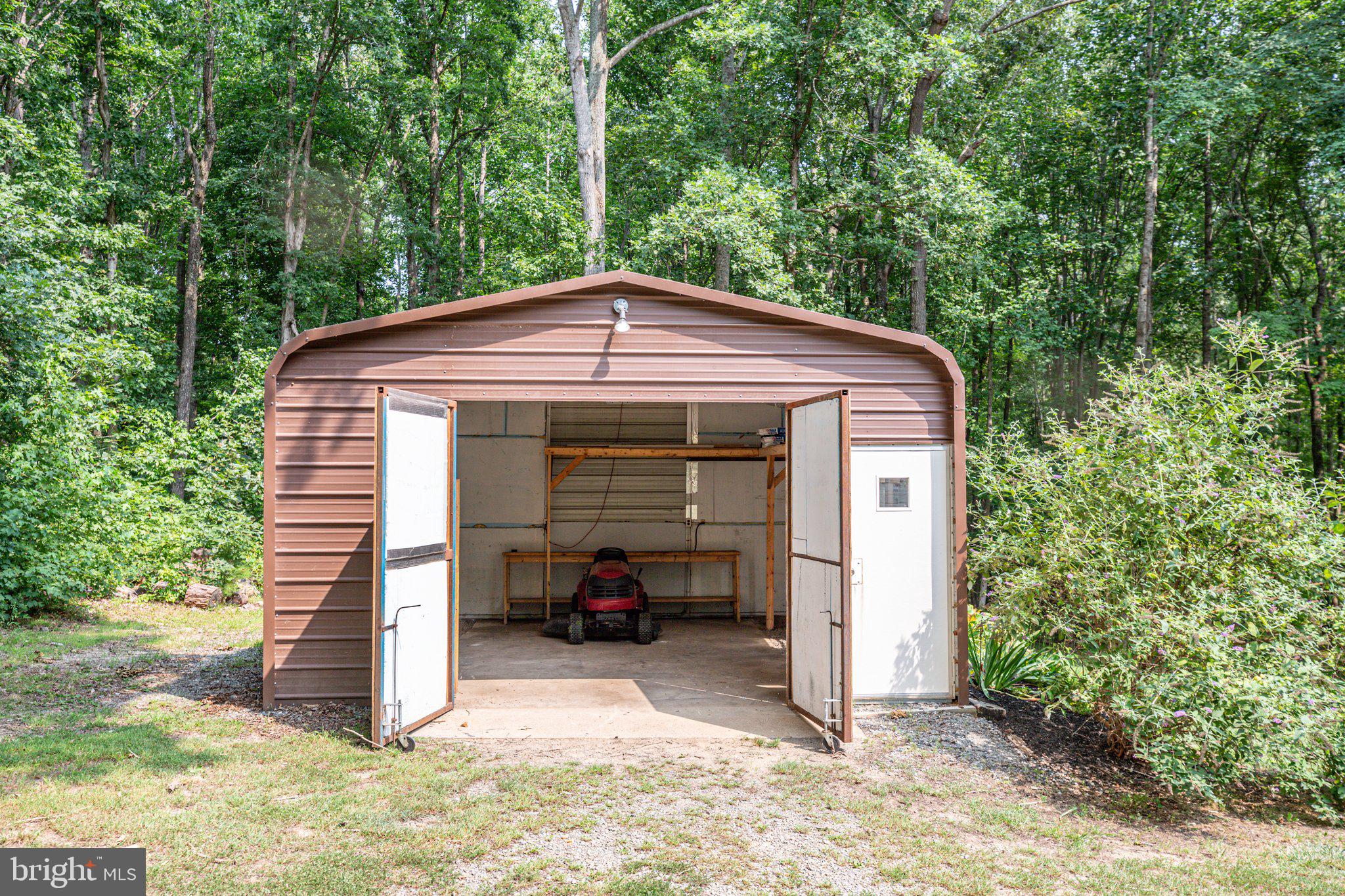 2122 Belle Meade ROAD