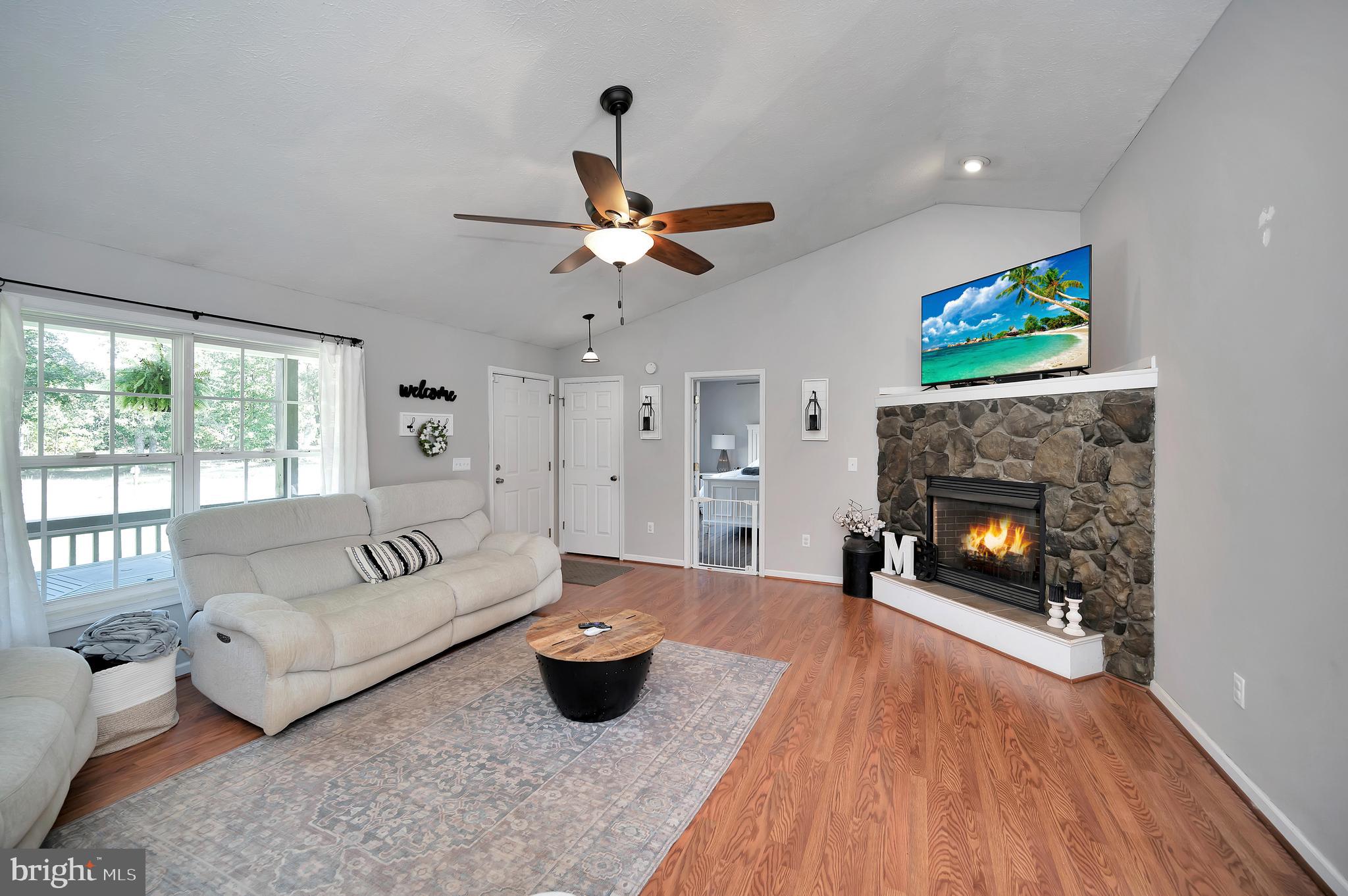 281 White Walnut ROAD