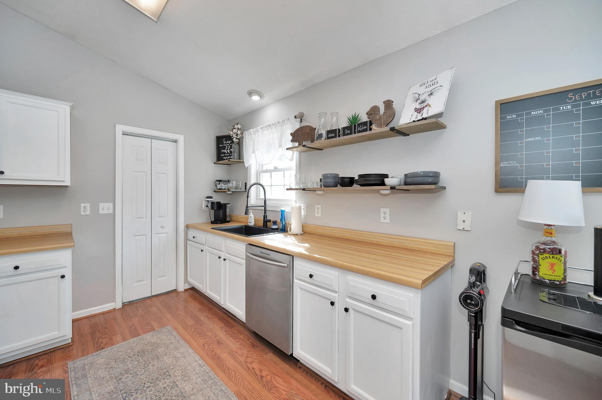 281 White Walnut ROAD