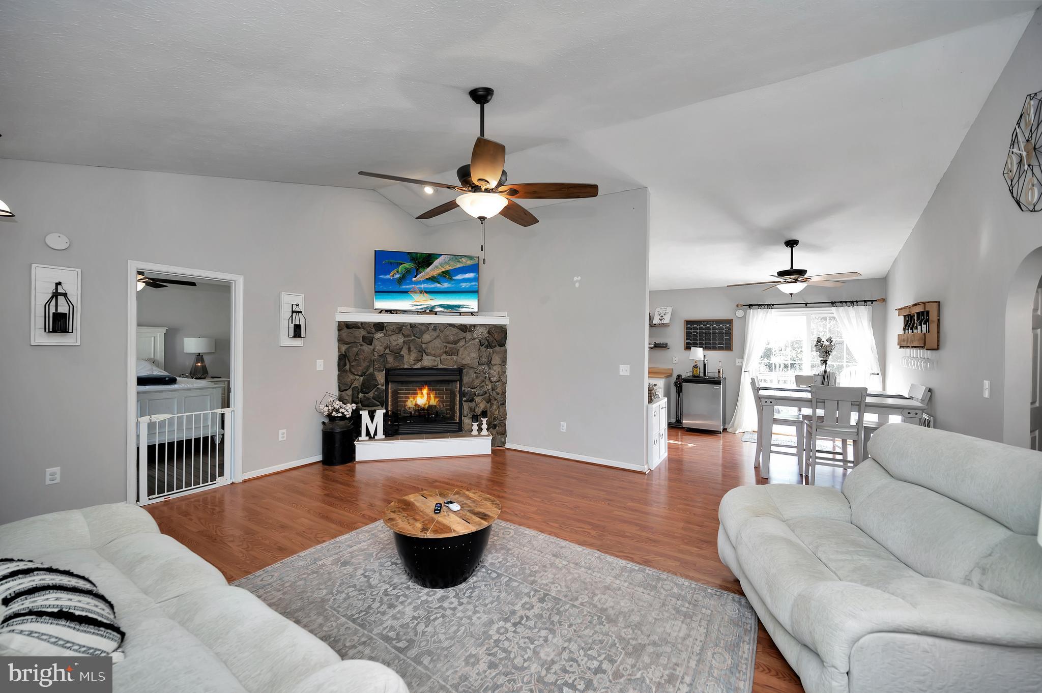 281 White Walnut ROAD