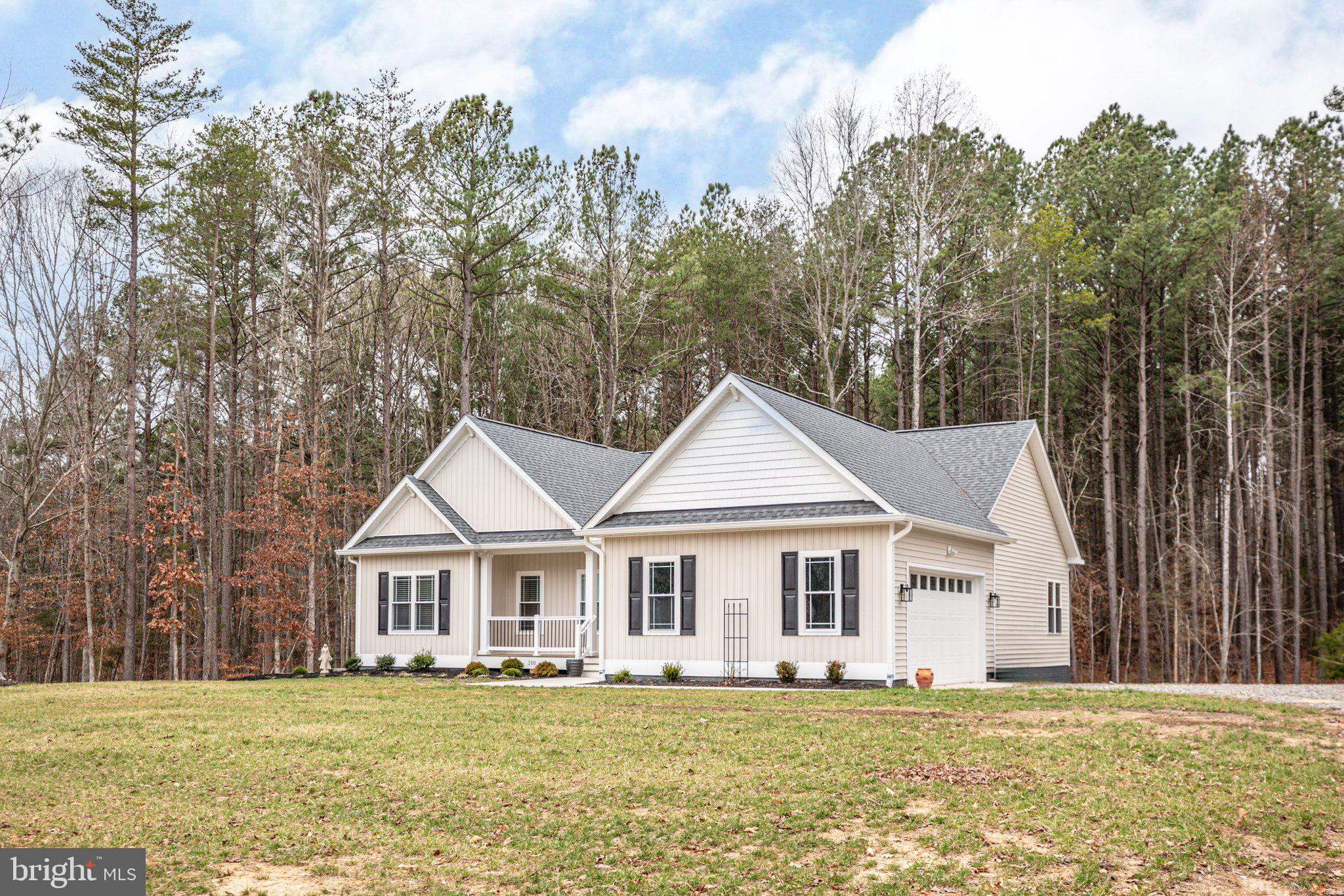 300 Hemlock Loop