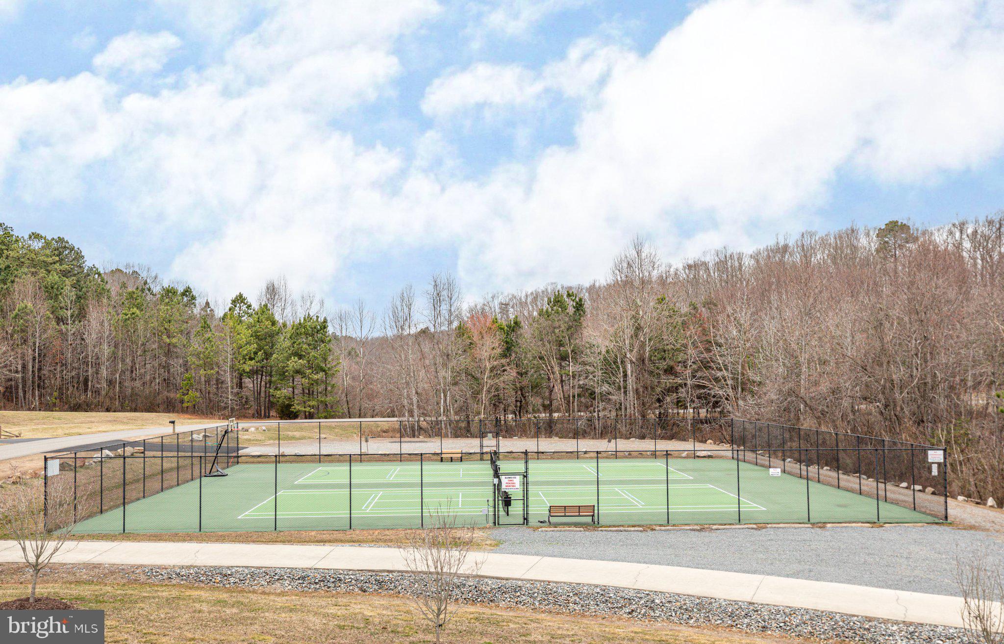 300 Hemlock Loop