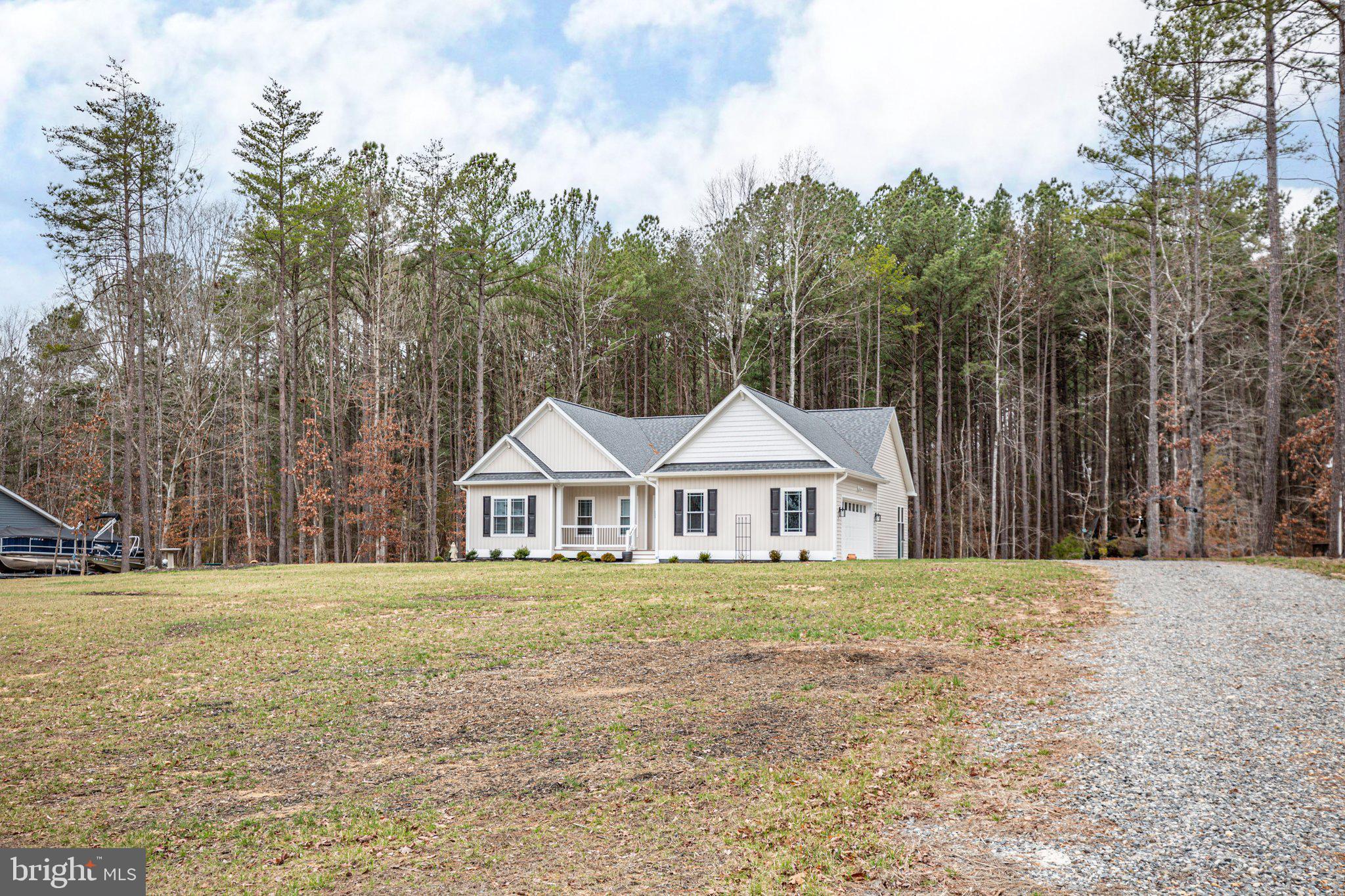 300 Hemlock Loop