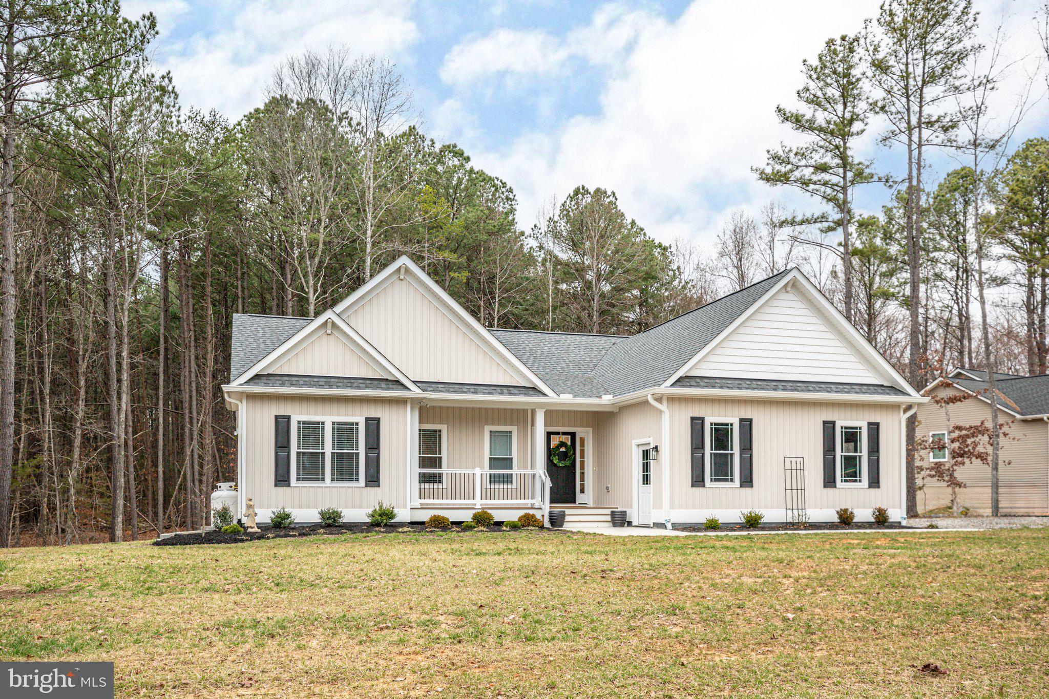 300 Hemlock Loop