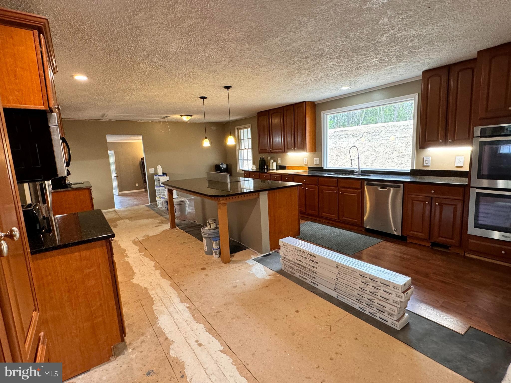 200 Weise Dr