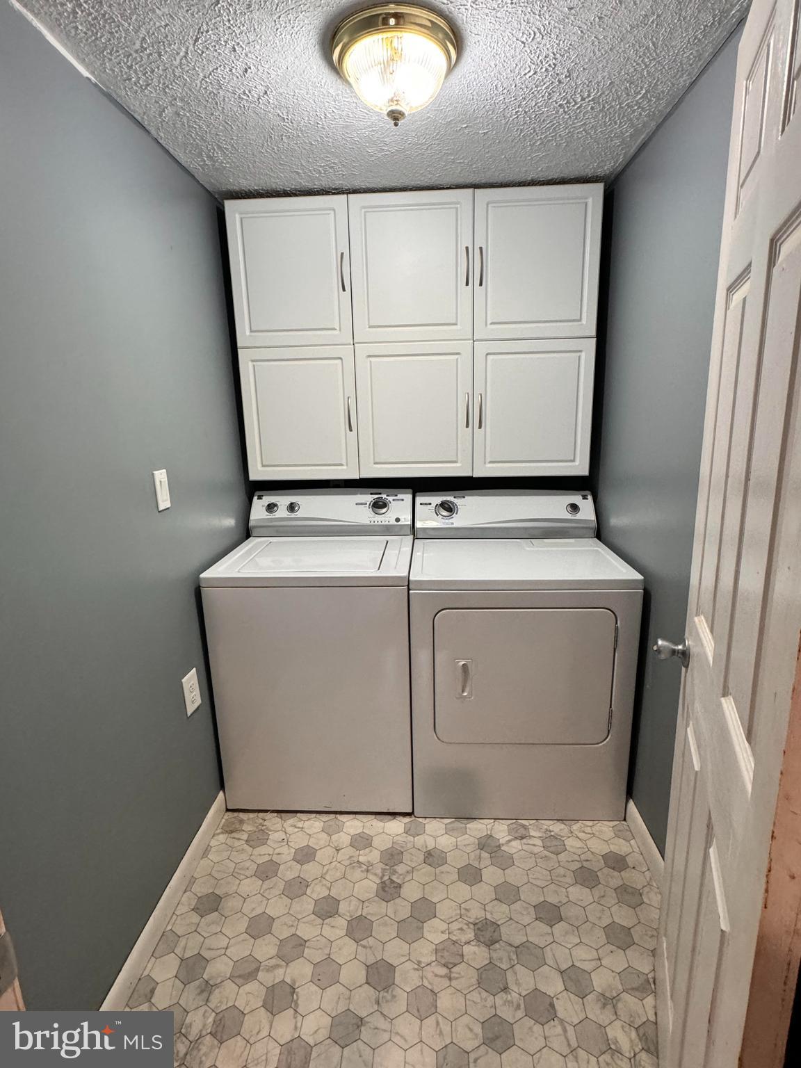 200 Weise Dr
