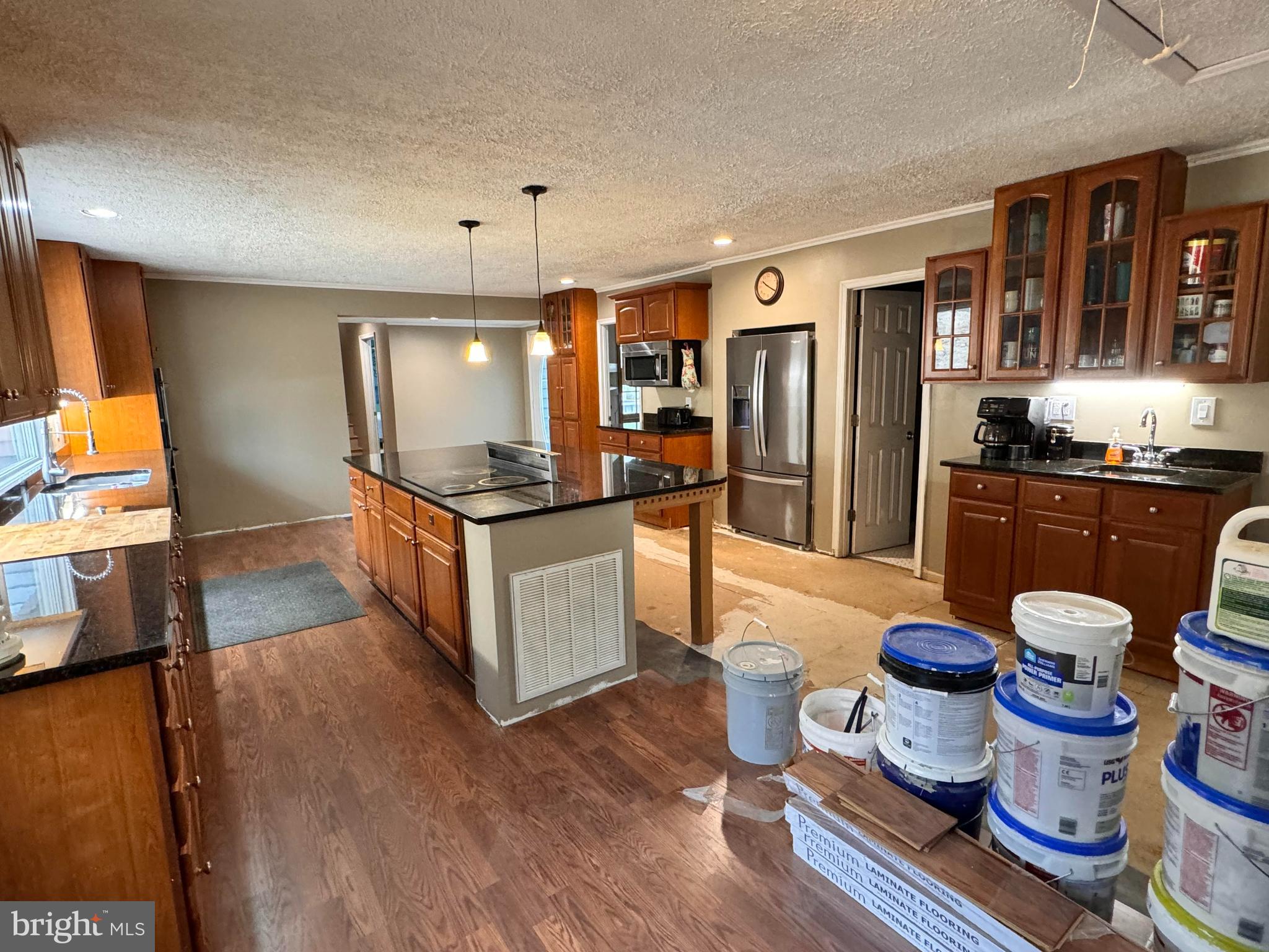 200 Weise Dr