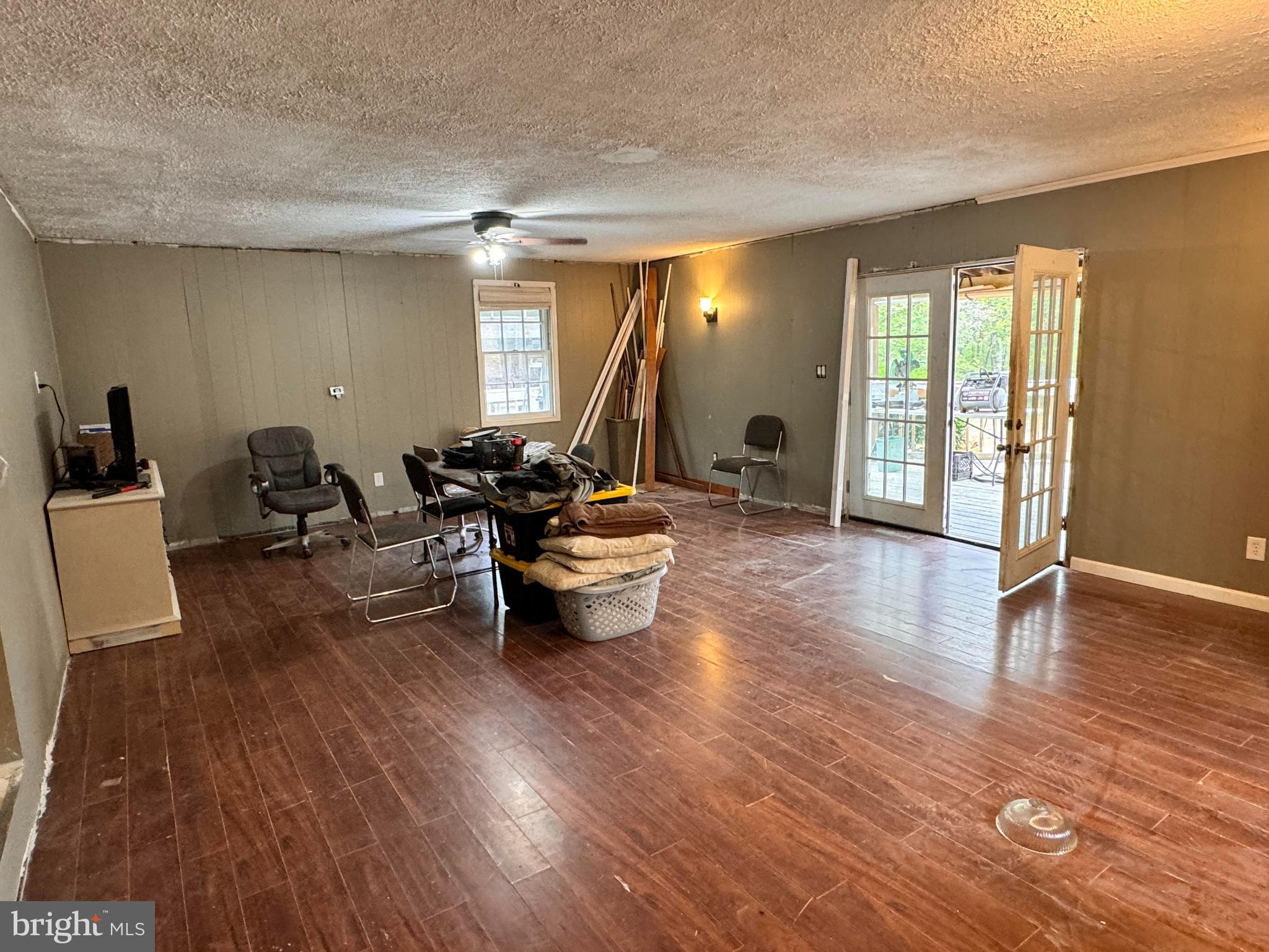 200 Weise Dr
