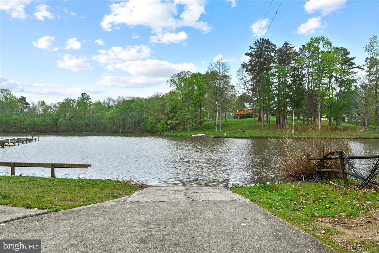 200 Weise Dr