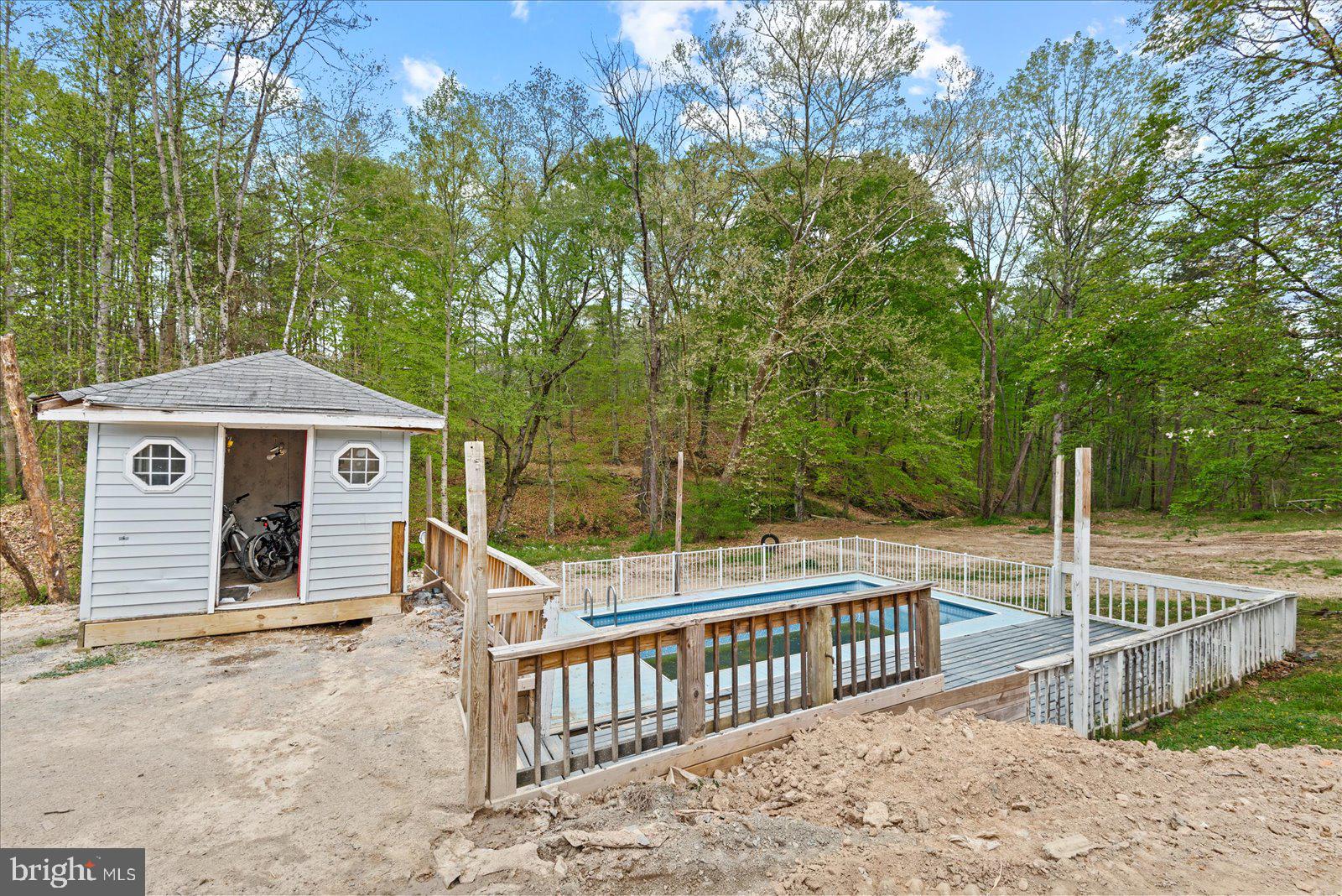 200 Weise Dr