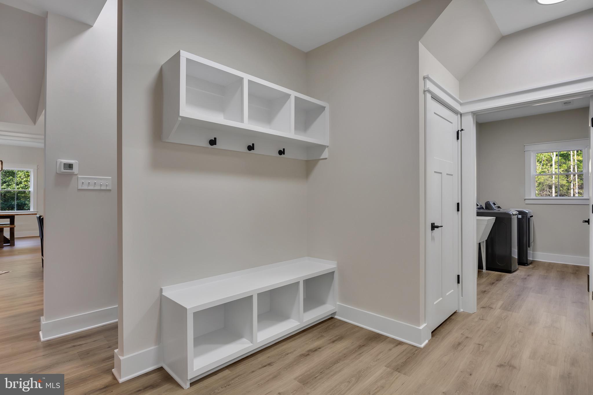718 TRAVELLER ST.
