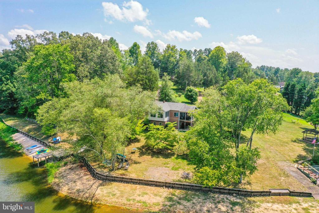 285 LAKEVIEW CIRCLE