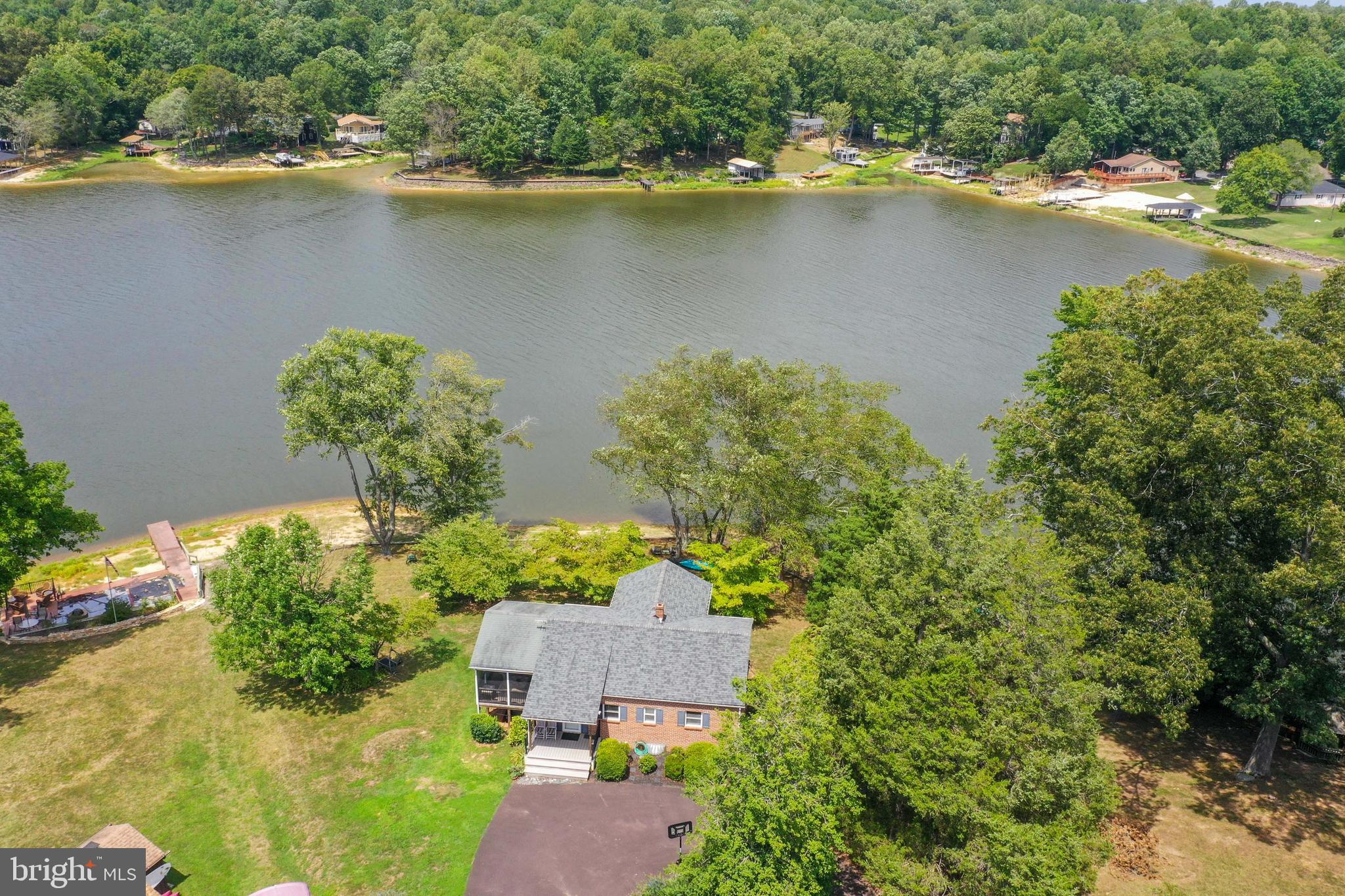 285 LAKEVIEW CIRCLE