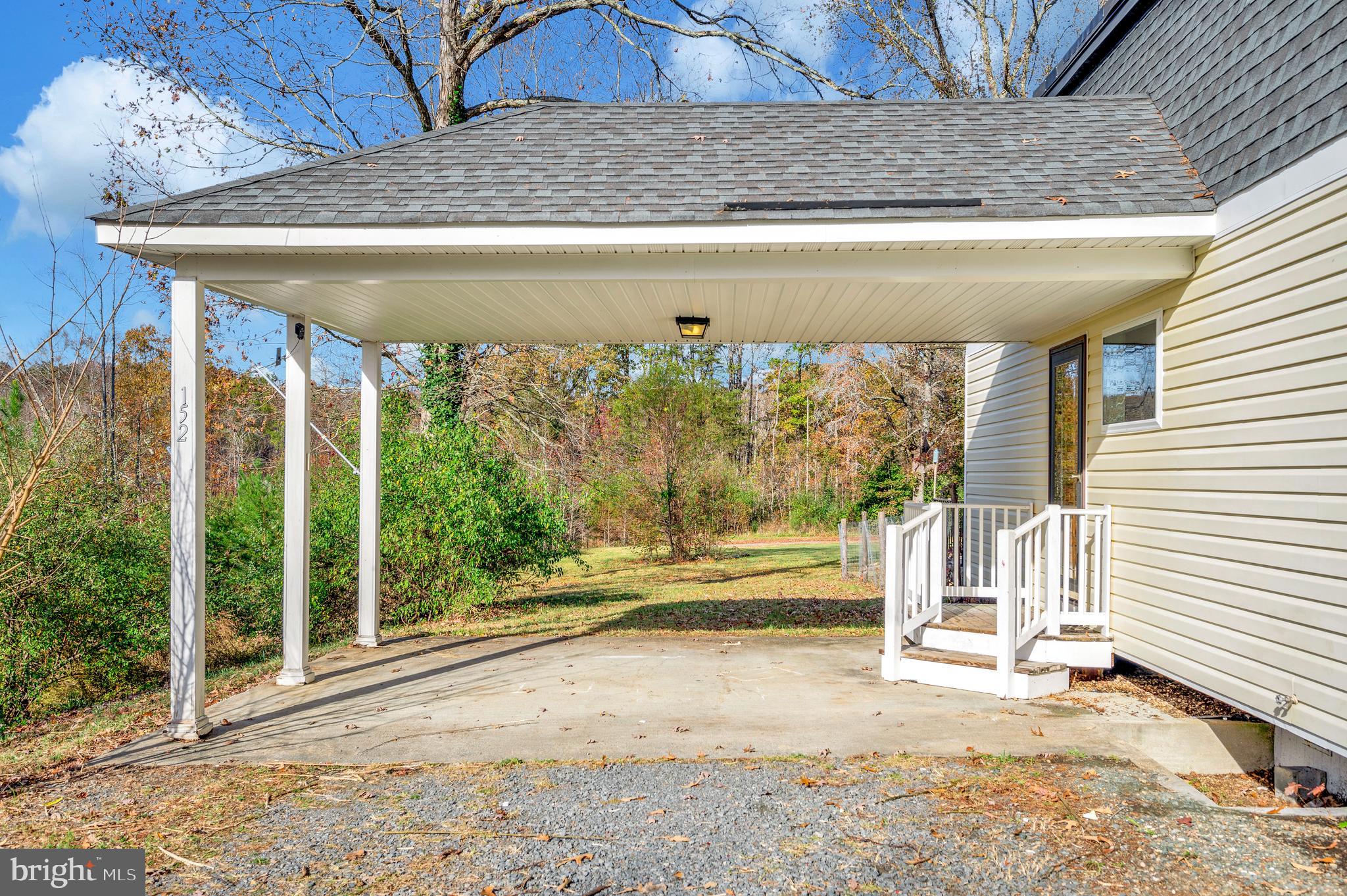 152 Bays Farm Dr