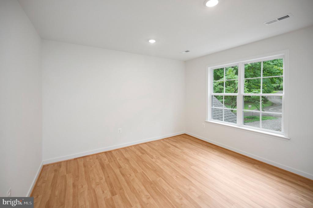 72 WENDY CIRCLE