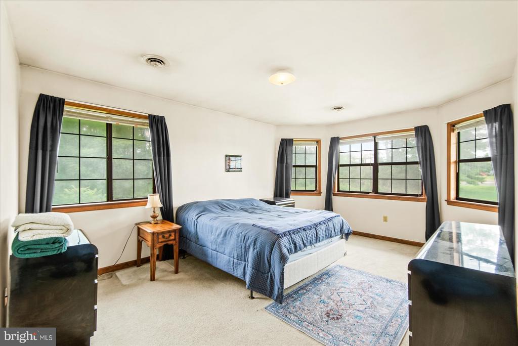 1211 MT AIRY ROAD