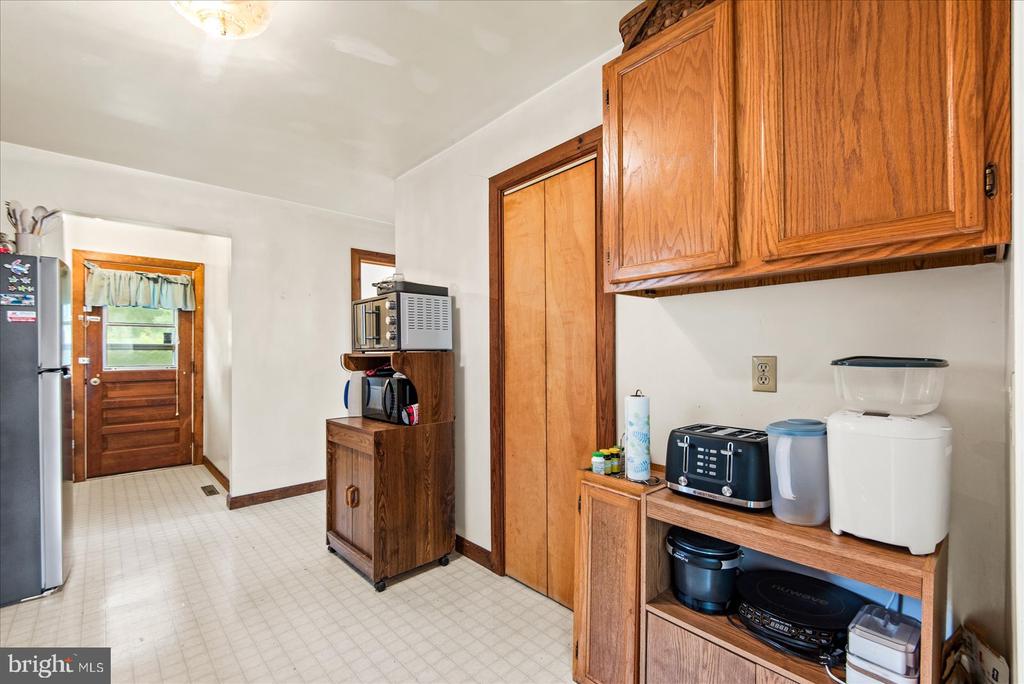 1211 MT AIRY ROAD