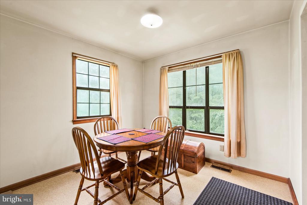 1211 MT AIRY ROAD