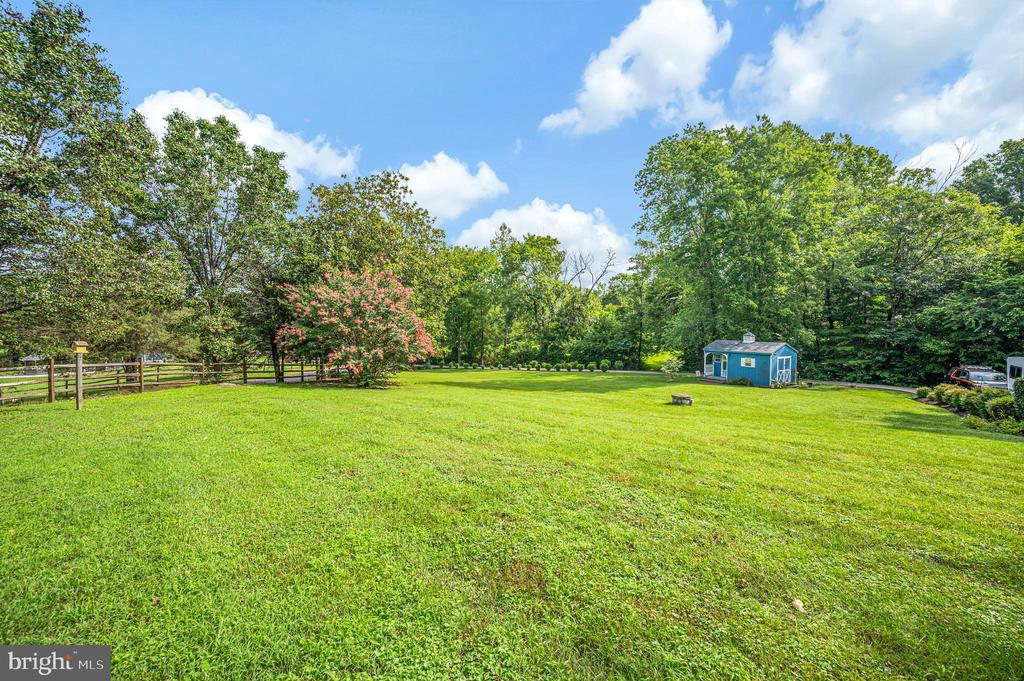 446 BAILEY DRIVE