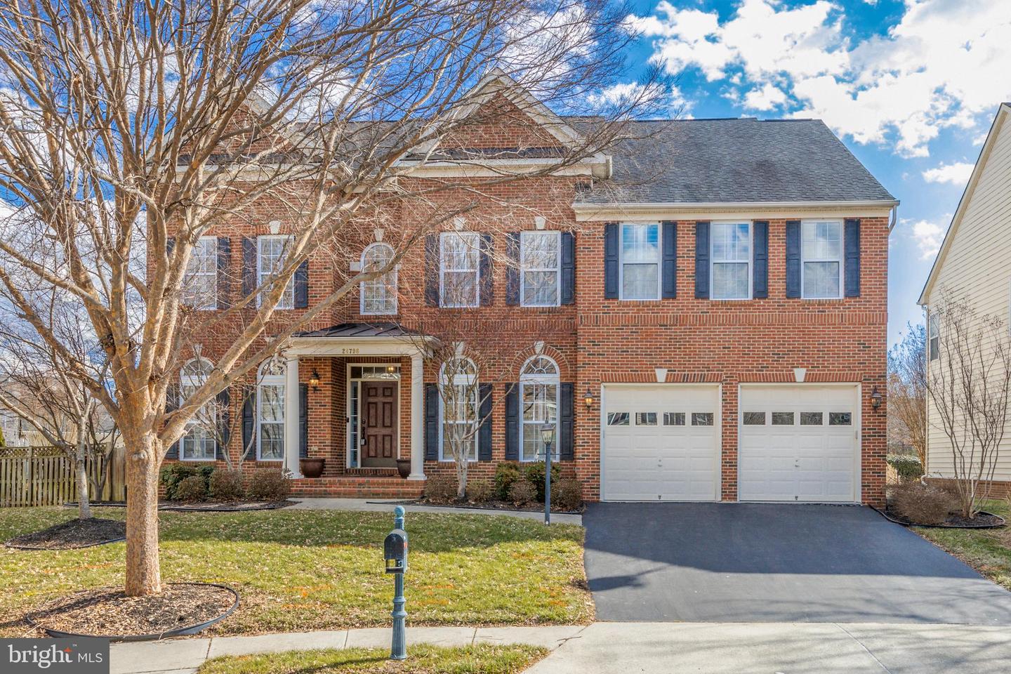 24796 Hornfels COURT