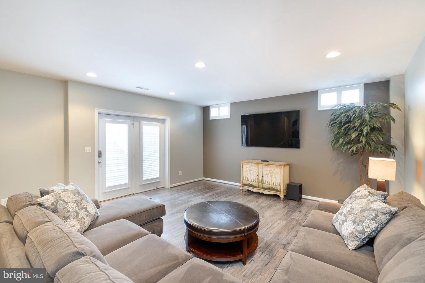 24796 Hornfels COURT