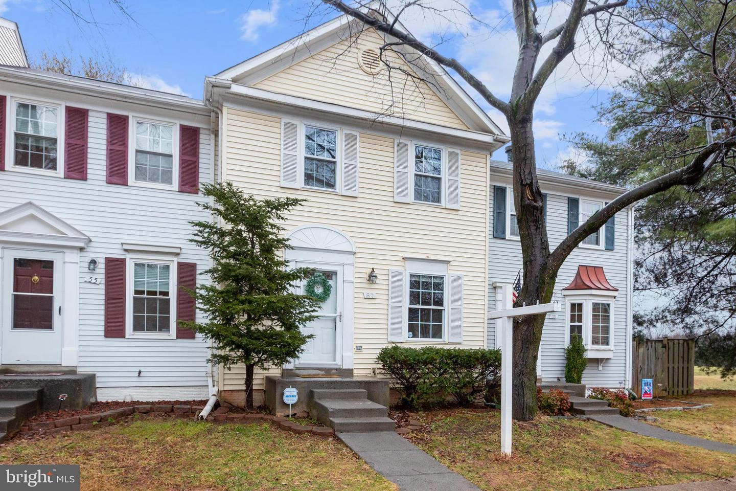 57 Benton COURT