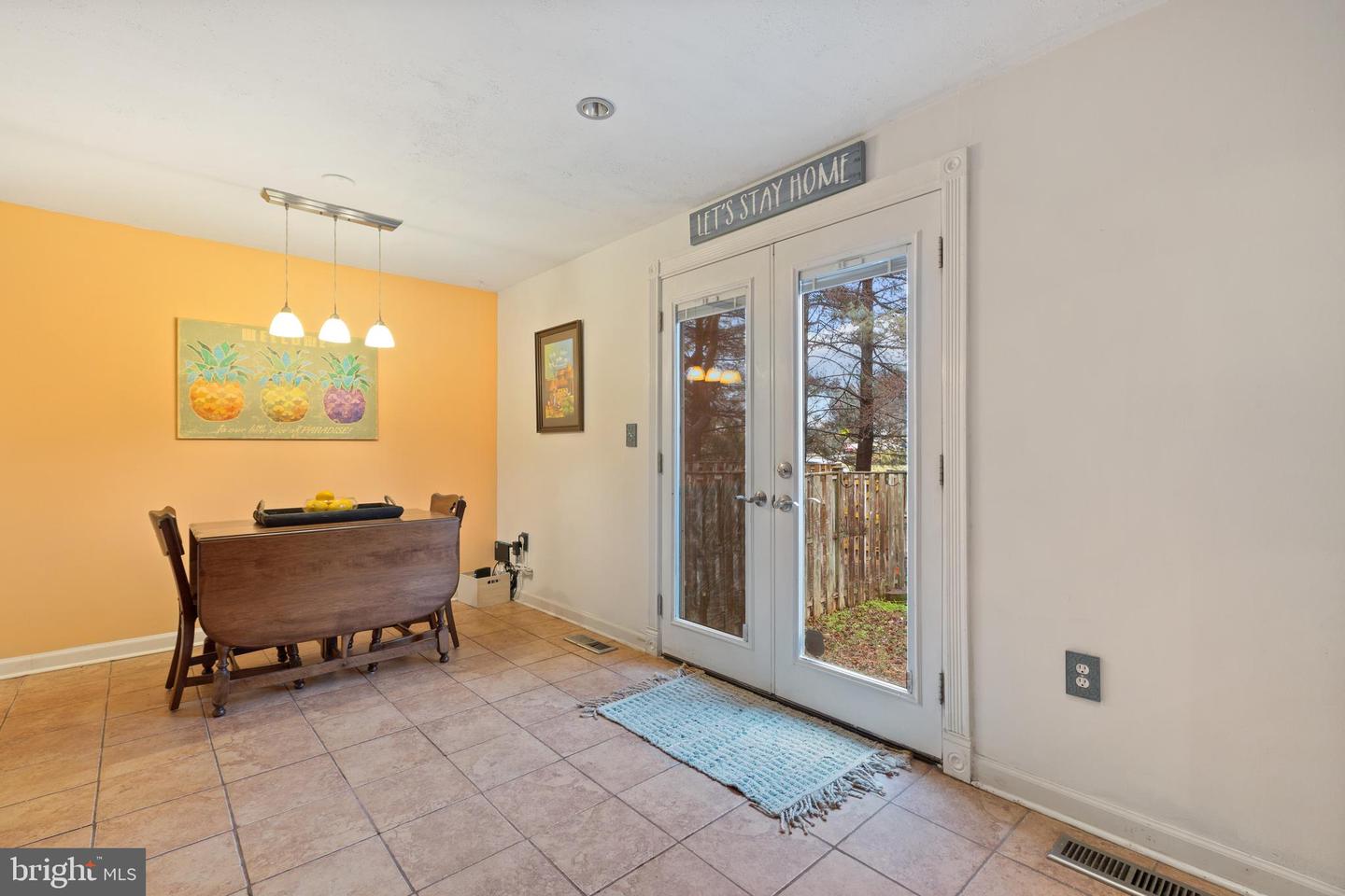 57 Benton COURT