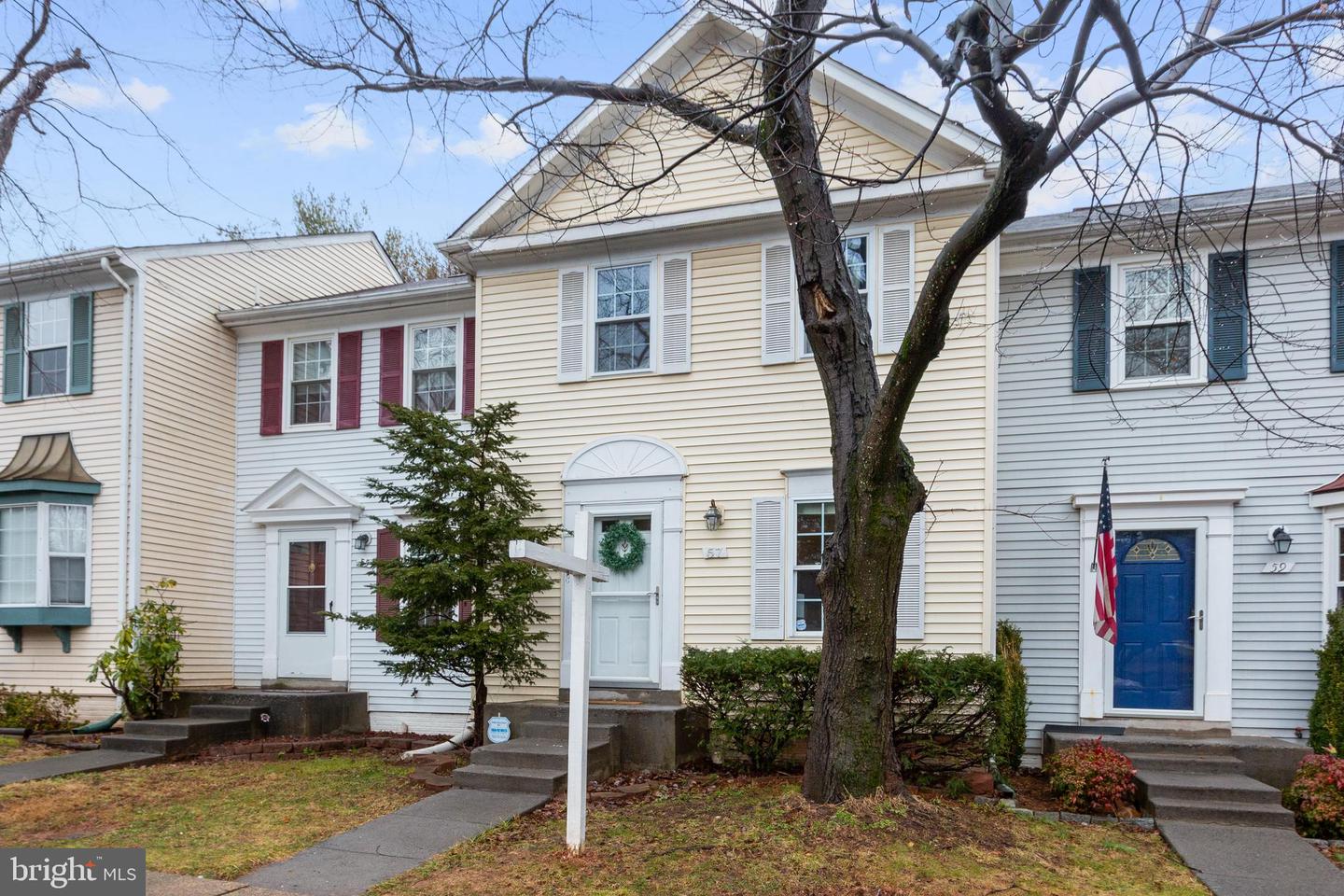 57 Benton COURT