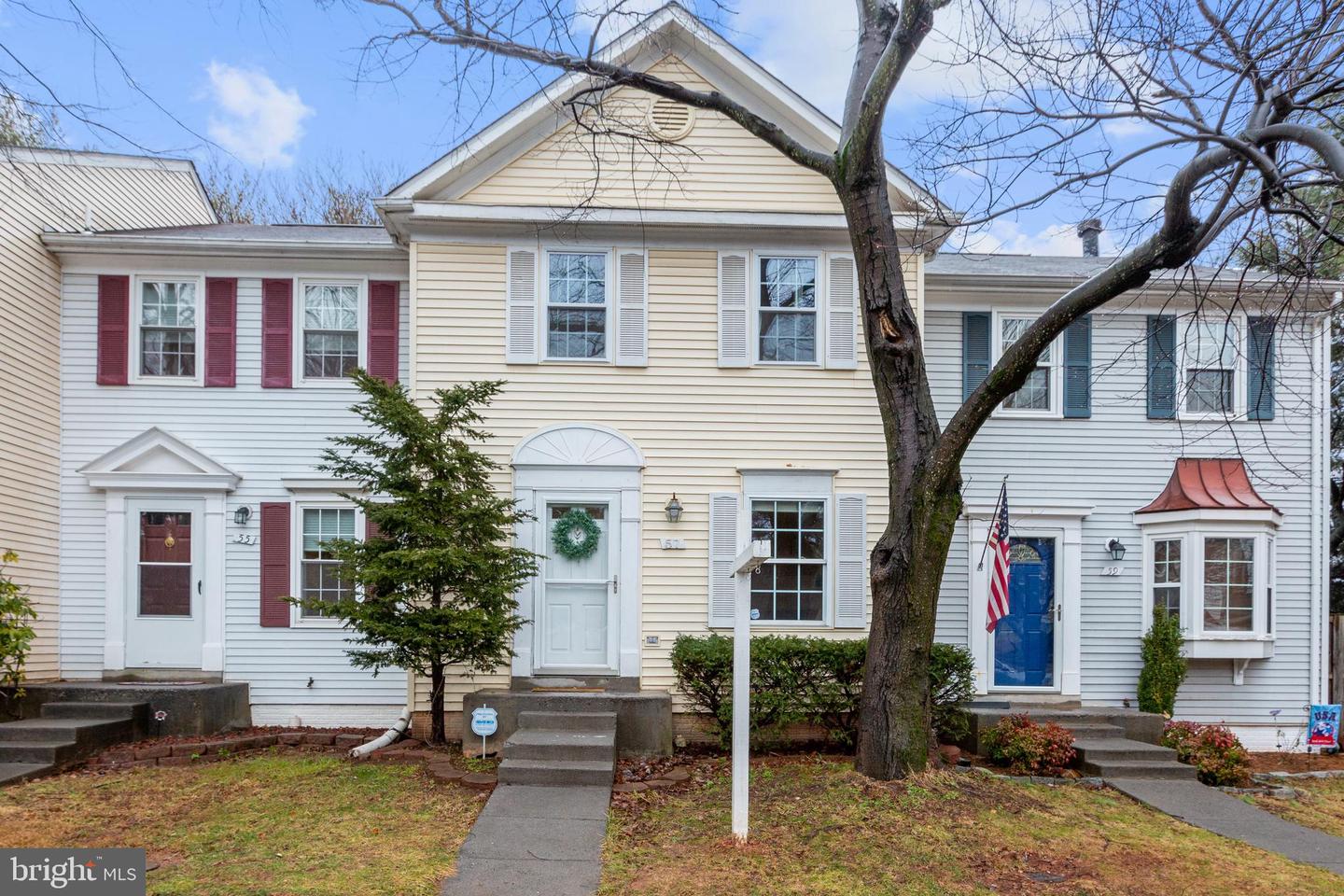 57 Benton COURT