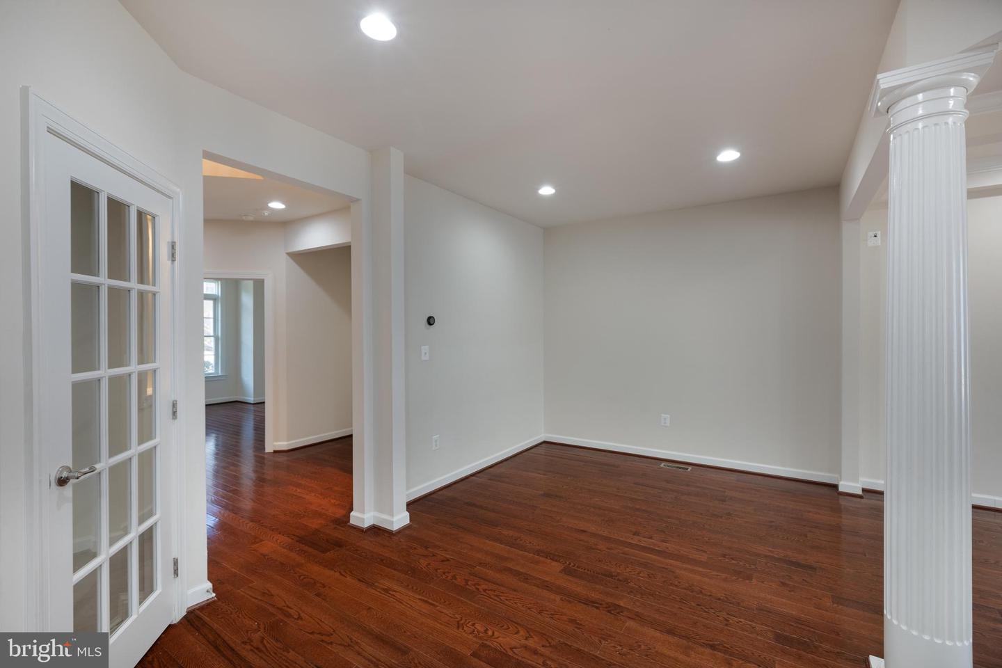 24916 Earlsford DRIVE