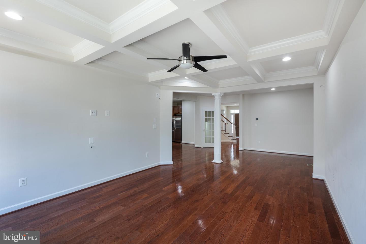 24916 Earlsford DRIVE