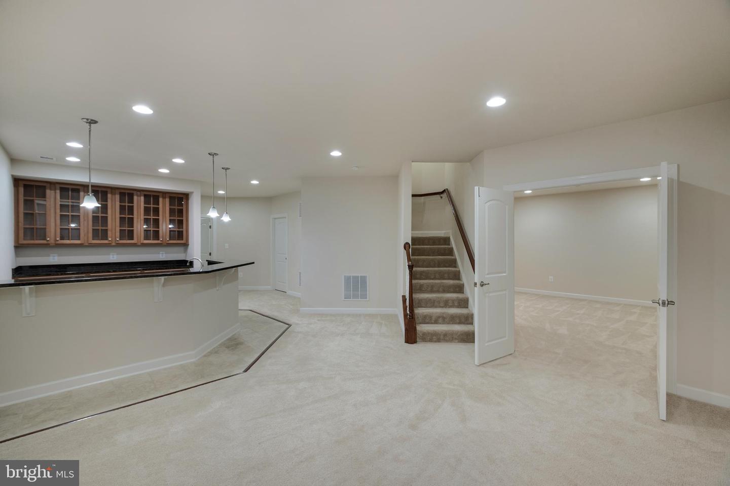 24916 Earlsford DRIVE