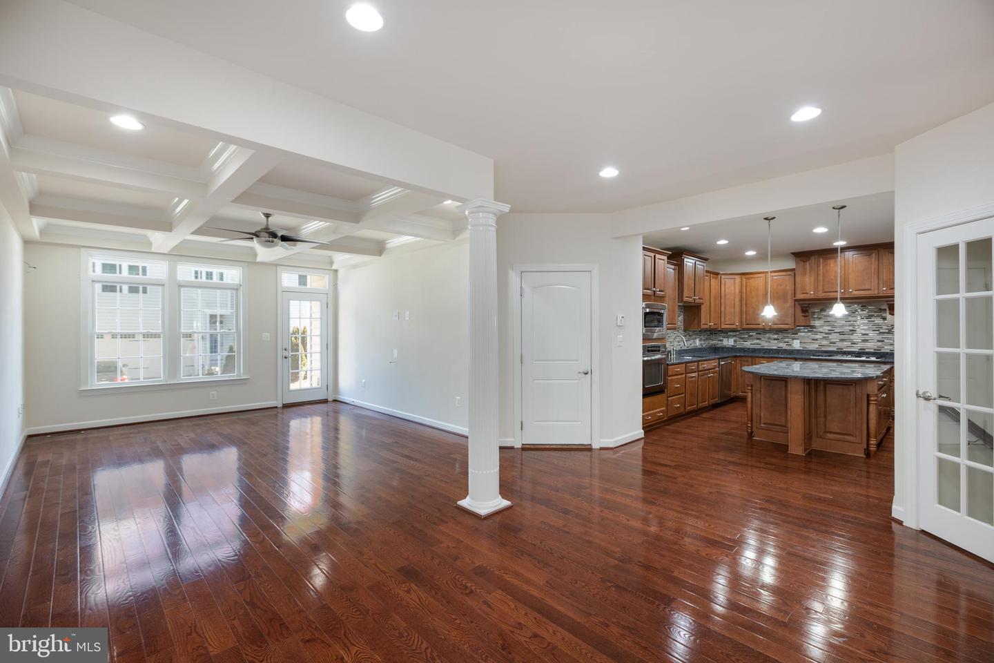 24916 Earlsford DRIVE