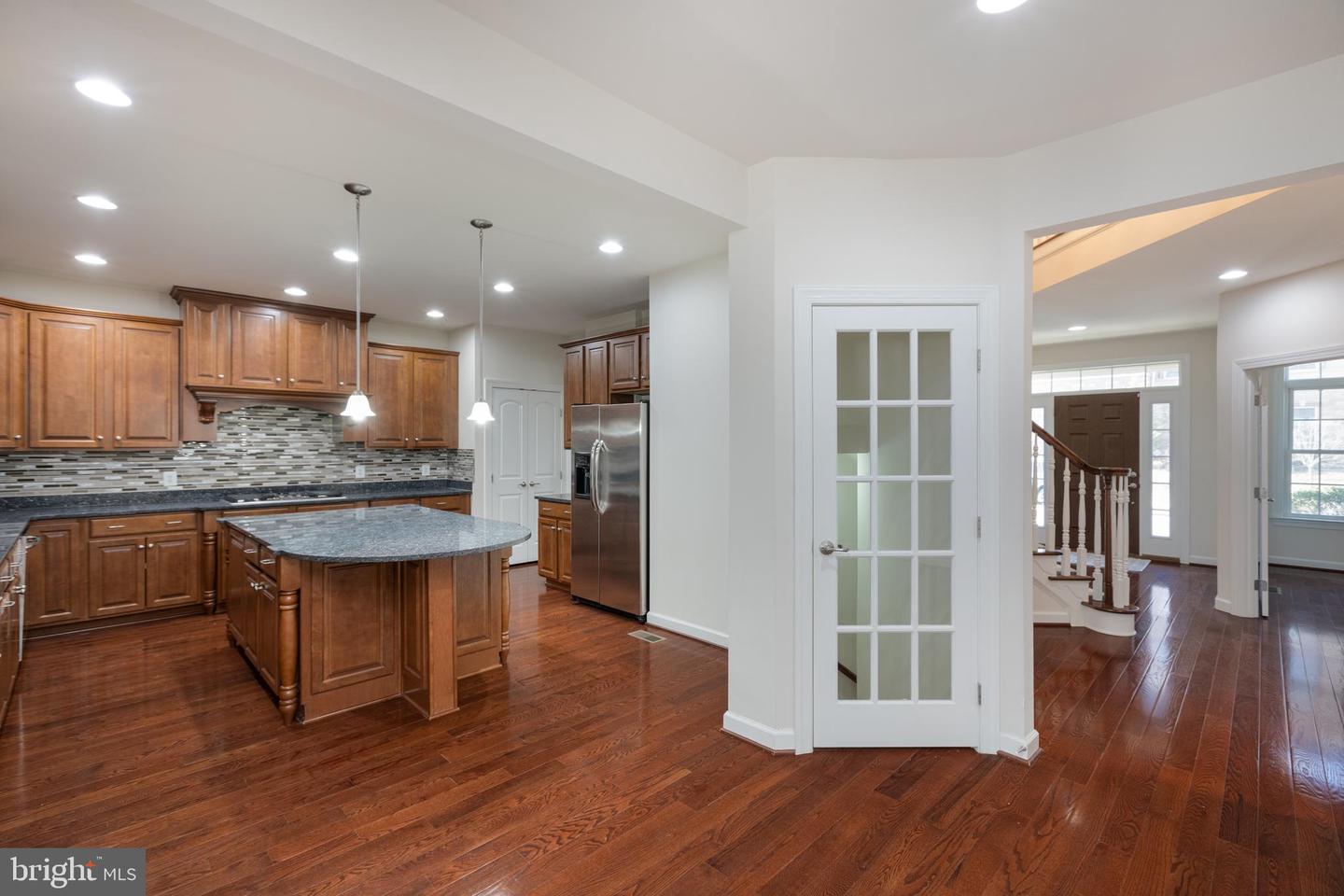 24916 Earlsford DRIVE