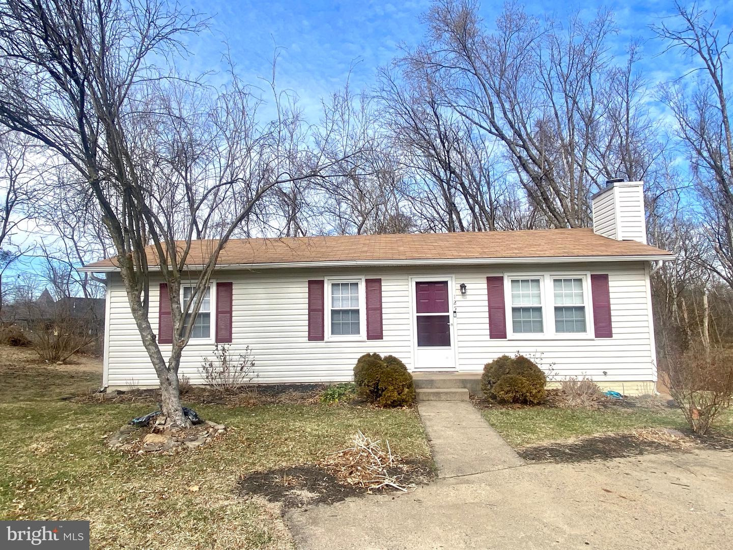125 Oak View DRIVE SE