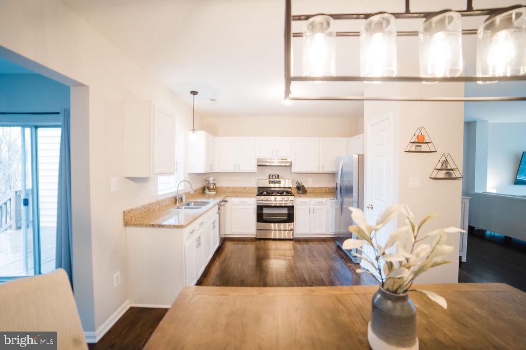 166 Connery TERRACE SW