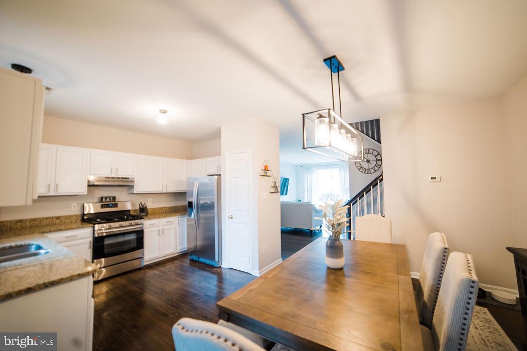 166 Connery TERRACE SW